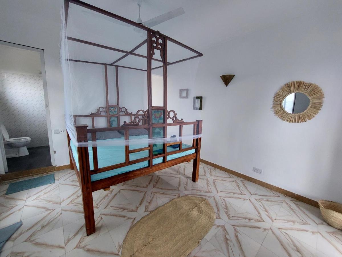 Karibu House Bed & Breakfast ปาเยอ ภายนอก รูปภาพ