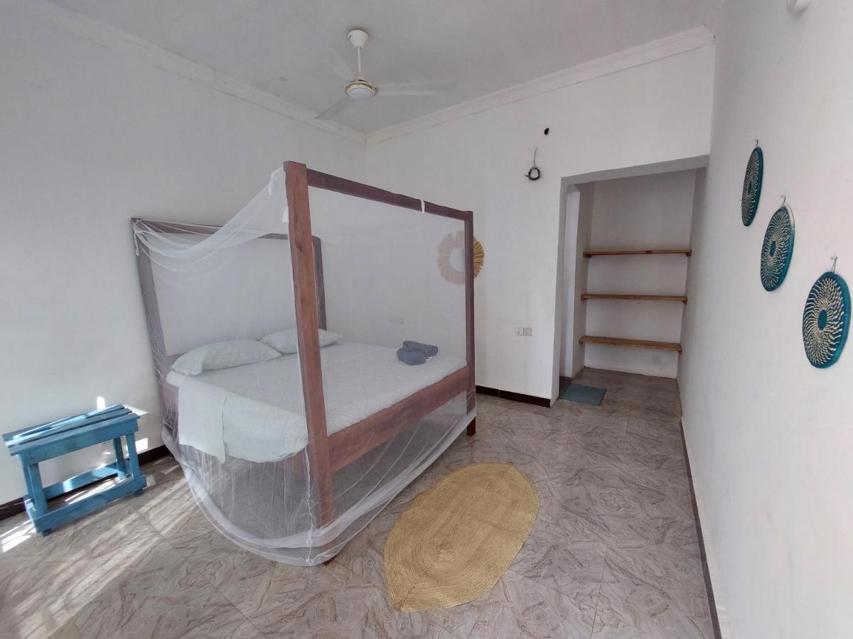 Karibu House Bed & Breakfast ปาเยอ ภายนอก รูปภาพ