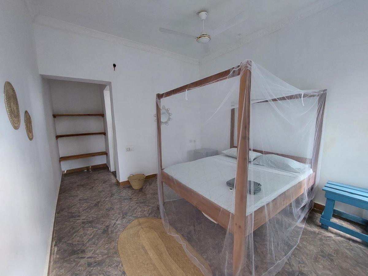 Karibu House Bed & Breakfast ปาเยอ ภายนอก รูปภาพ