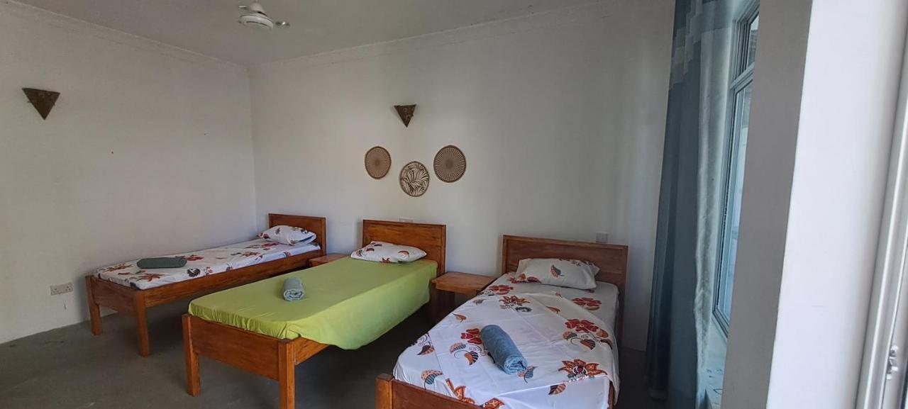 Karibu House Bed & Breakfast ปาเยอ ภายนอก รูปภาพ